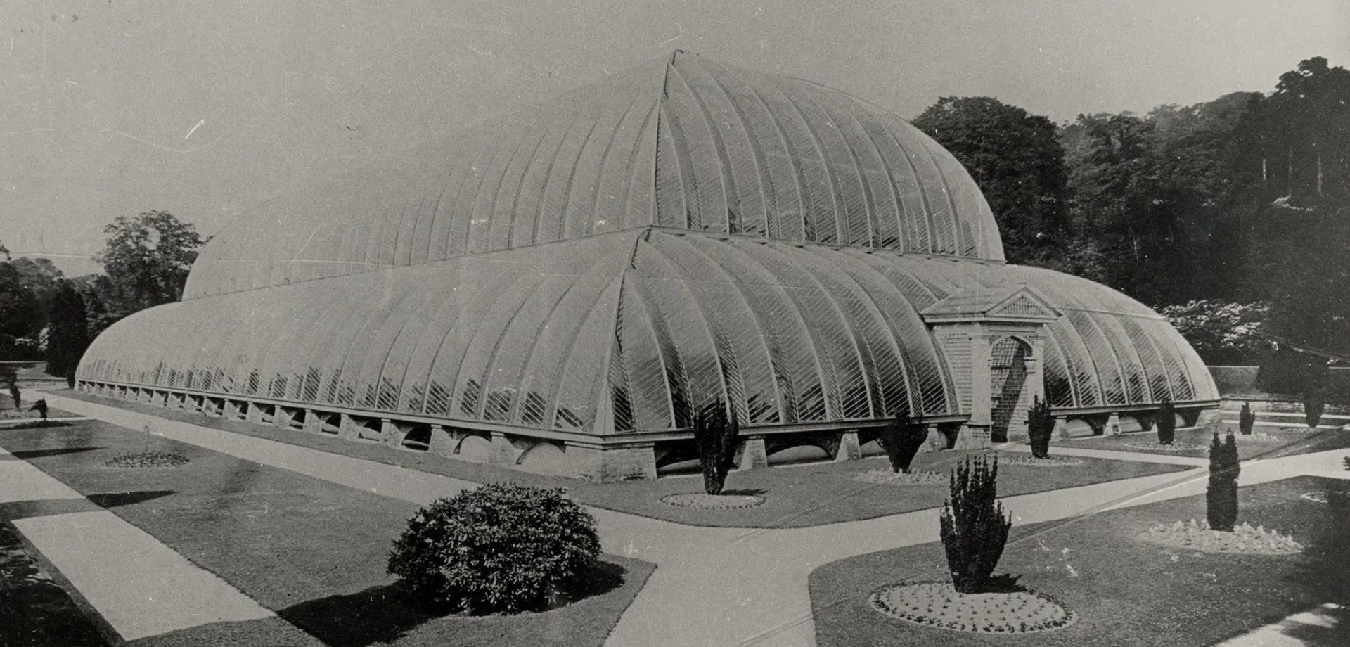 Chatsworth's Great Conservatory: The Glasshouse That Changed the World